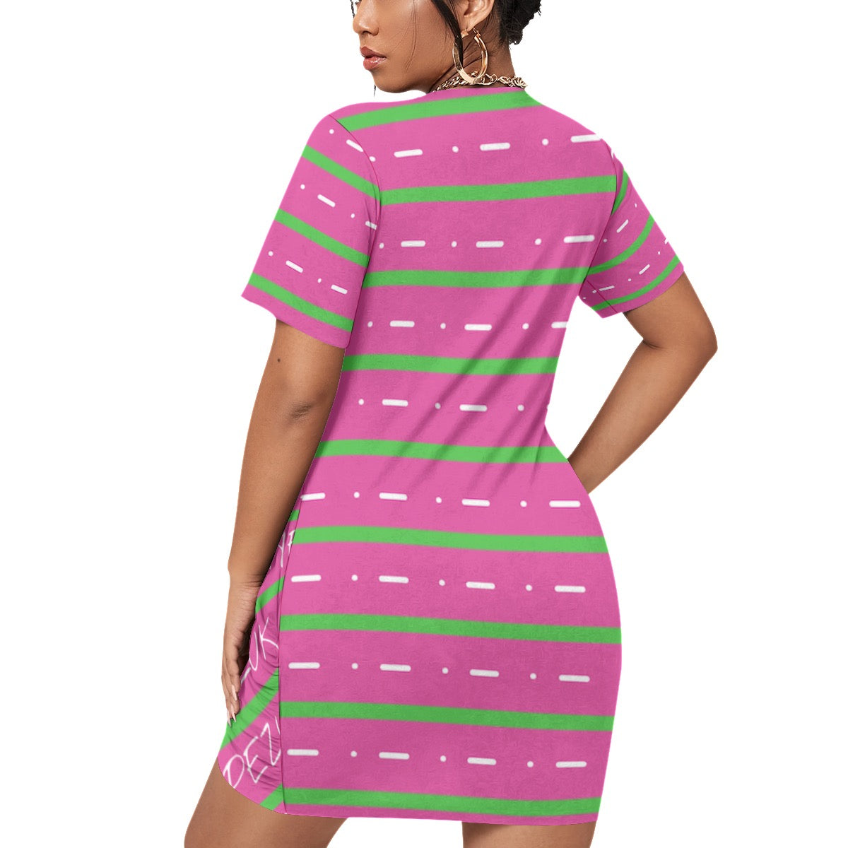 All-Over Print Women’s Stacked Hem Dress With Short Sleeve（Plus Size）